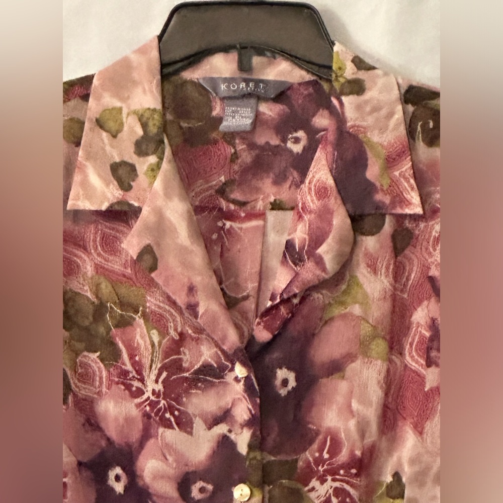 NWOT Koret women’s petite large short sleeve sheer floral blouse - Picture 2 of 4